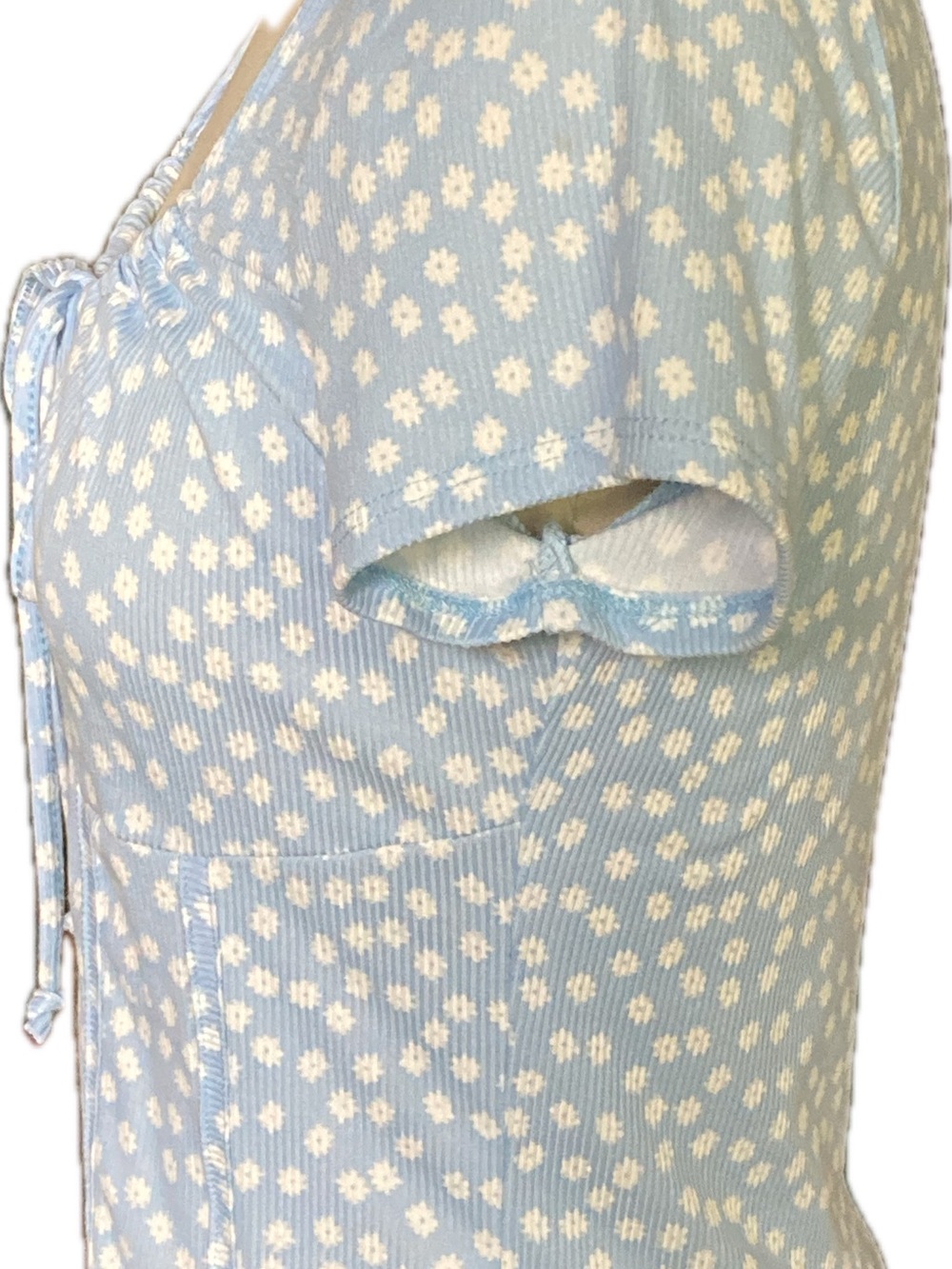 Blue Daisy Tie-Front Crop Top - Picture 2 of 3